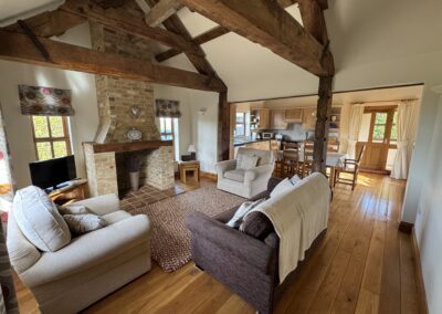 open plan lounge & dining area